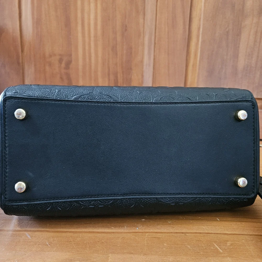 Coach Crossbody - Picture 7 of 9